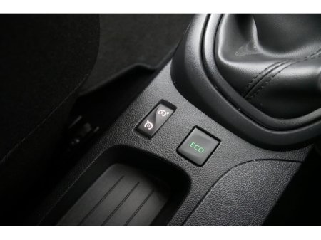 2017 Renault Captur 1.5 DCI 5SPD LIFE 90BHP EU6 €10,890 thumbnail