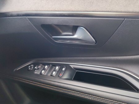 2024 Peugeot 3008 1.5 BlueHDi 130bhp Auto 6.4 GT €35,950 thumbnail