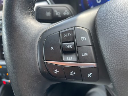 2021 Ford Kuga TITANIUM 1.5 TD 120 6M HIGH SPEC! €19,995 thumbnail