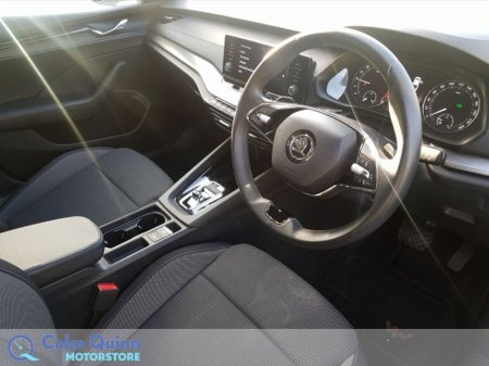 2023 Skoda Octavia - thumbnail 10