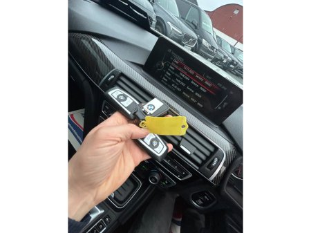 2016 BMW M4 - thumbnail 15