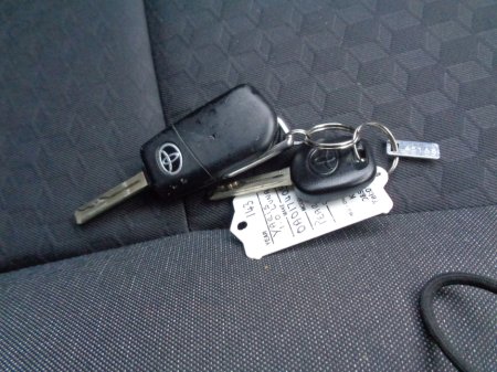 2022 Toyota Yaris 1.0 Luna 4DR thumbnail