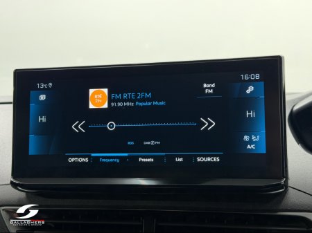 2023 Peugeot 3008 (232) FL ALLURE 1.5 BLUEHDI 130PS AUTOMATIC €29,950 thumbnail