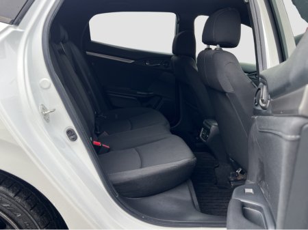 2018 Honda Civic 2018 Honda Civic 1.5 Turbo Sport  Automatic €18,950 thumbnail