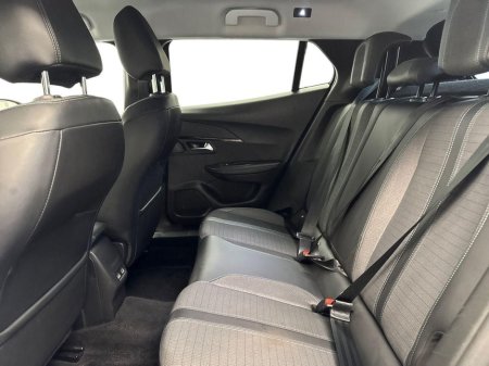 2021 Peugeot 2008 - thumbnail 10