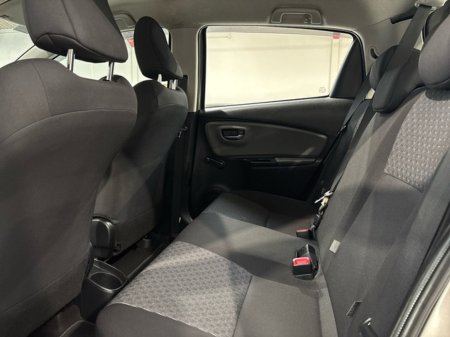 2015 Toyota Yaris 1.0 5DR LUNA MC €8,995 thumbnail