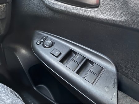 2019 Honda Fit 1.5i Petrol Hybrid Automatic S Model €16,750 thumbnail