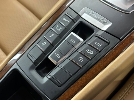 2012 Porsche Boxster 981 S PDK, ONLY 30KM thumbnail