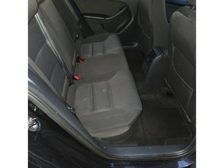 2014 Volkswagen Jetta 1.6 TDI COMFORTLINE €9,495 thumbnail