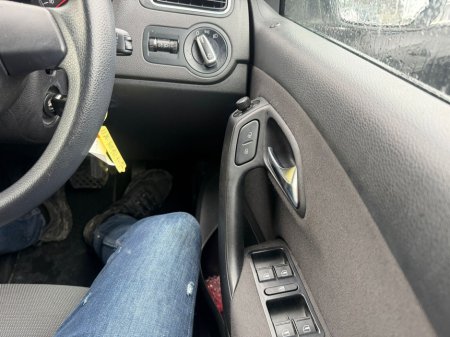 2012 Volkswagen Polo - thumbnail 10