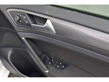 2017 Volkswagen Golf MK 7.5 1.2 TSI DSG COMFORTLINE *CARPLAY*ANDROID* thumbnail