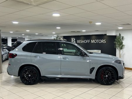 2024 BMW X5 50e M-SPORT X-DRIVE HYBRID=LOW MILES//HUGE SPEC=MASSAGING SEATS//BALANCE OF BMW WARRANTY=241 D REG=ORIGINAL IRISH SUPPLIED//TAILORED FINANCE PACKAGES €97,995
