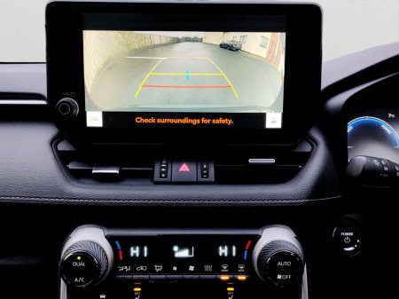 2023 Toyota Rav4 2.5 Hybrid Sol 2WD €38,950 thumbnail