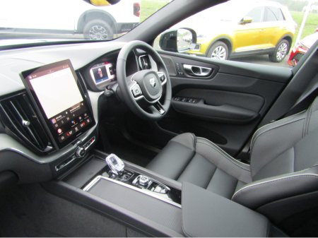 2026 Volvo XC60 - thumbnail 17