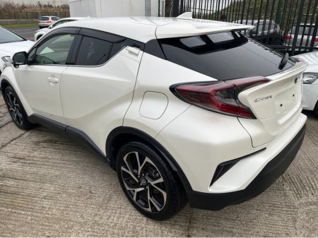 2017 Toyota C-HR 1.8 HYBRID AUTO LOW KM HIGH SPEC thumbnail