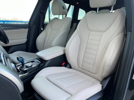 2023 BMW iX3 M-SPORT // OPENING PAN ROOF // 360 PARKING CAMERAS // DIGITAL CLUSTER €37,950 thumbnail