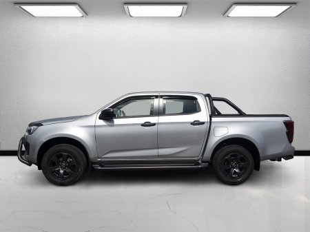 2026 Isuzu D-MAX - view 4