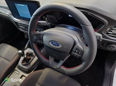 2023 Ford Focus ST-LINE 1.0T €25,900 thumbnail