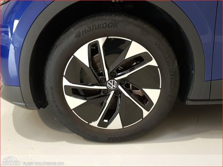 2023 Volkswagen ID.4 - thumbnail 13