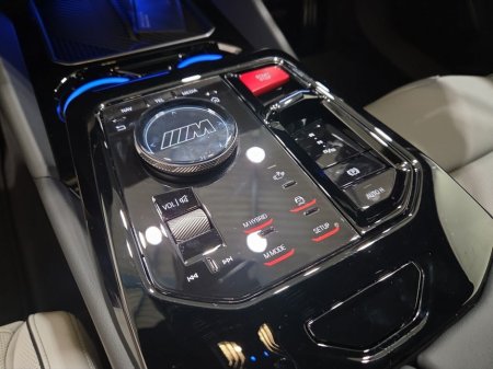 2026 BMW M5  thumbnail