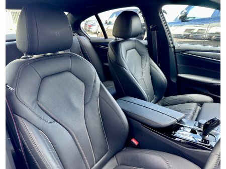 2023 BMW 5 Series - thumbnail 16