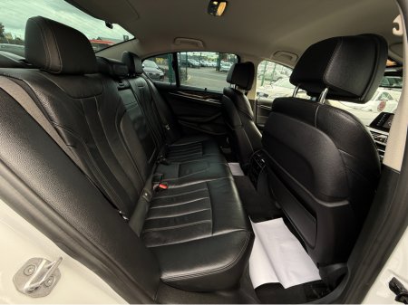 2017 BMW 5 Series - thumbnail 5