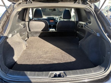 2016 Nissan Qashqai 1.5 SVE LEATHER SVE// 2 SEATER VAN €7,995 thumbnail