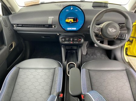 2024 MINI Hatch COOPER Cooper E Classic €24,950