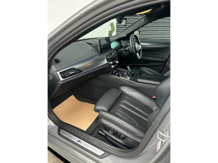 2021 BMW 5 Series - thumbnail 23