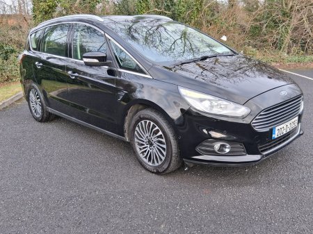 2020 Ford S-Max  €25,999 thumbnail