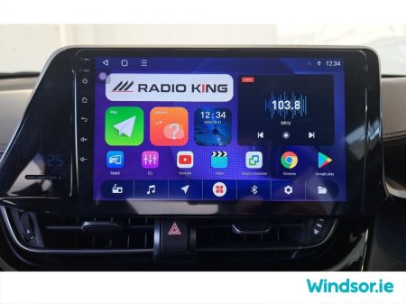 2020 Toyota C-HR HYBRID AUTO €20,995 thumbnail