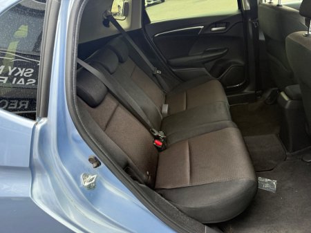 2017 Honda Fit - thumbnail 24