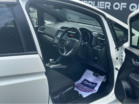 2014 Honda Fit - thumbnail 2