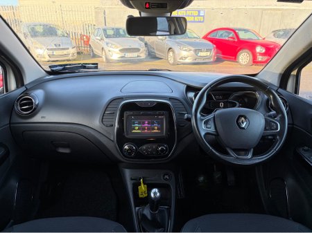 2017 Renault Captur INTENSE 1.5 DCI ** IRISH CAR ** 2 KEYS ** IMMACULATE EXAMPLE ** €9,995 thumbnail
