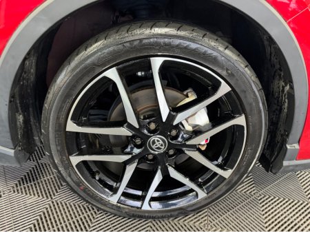 2020 Toyota C-HR - thumbnail 6