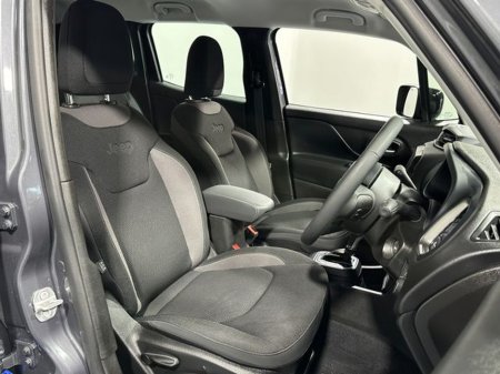 2024 Jeep Renegade - thumbnail 10