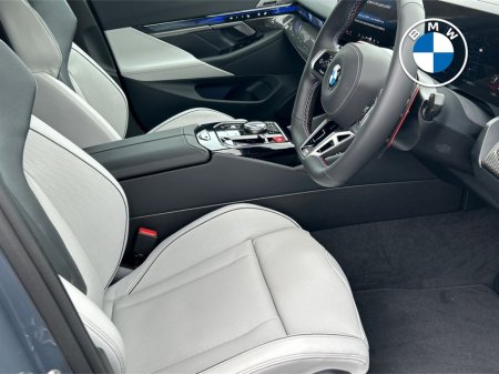 2026 BMW M5 - thumbnail 4