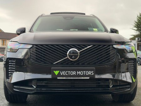 2025 Volvo XC90 PLUS NEW MODEL T8 FULL OPEN PAN ROOF €79,995 thumbnail