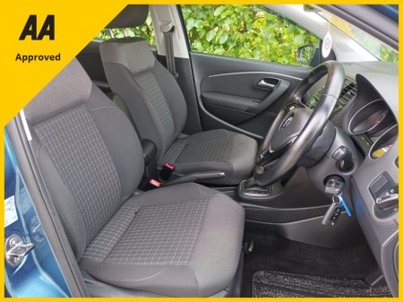 2017 Volkswagen Polo COMFORTLINE PLUS 1.2 TSI COMPREHENSIVE SERVICE HISTORY (10 STAMPS) ONLY 43,729kms FACTORY IMMOBILISER DASH CAMERA REVERSE CAMERA APPLE CAR PLAY ANDROID AUTO 2 YEARS NCT 1 YEAR ROAD TAX 4 NEW TYRES €14,495 thumbnail