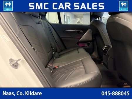 2025 BMW 5 Series - thumbnail 13