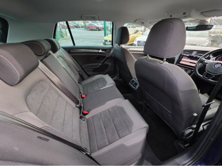 2017 Volkswagen Golf ( 172 REG )1.4 TSI HIGHLINE ALCANTARA SEATS CARPLAY ANDROID AUTO BLIND SPOT LANE ASSIST €17,950 thumbnail