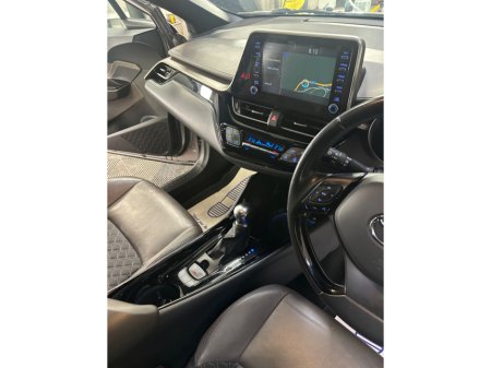 2022 Toyota C-HR - thumbnail 10