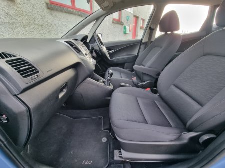 2015 Hyundai ix20 - thumbnail 28