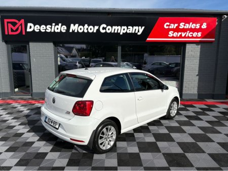 2015 Volkswagen Polo 1.4 TDI SE 75PS 3DR €10,950 thumbnail