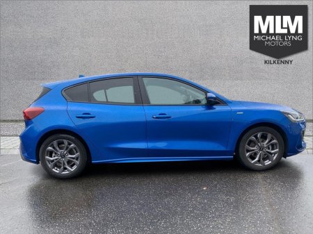 2023 Ford Focus - thumbnail 9