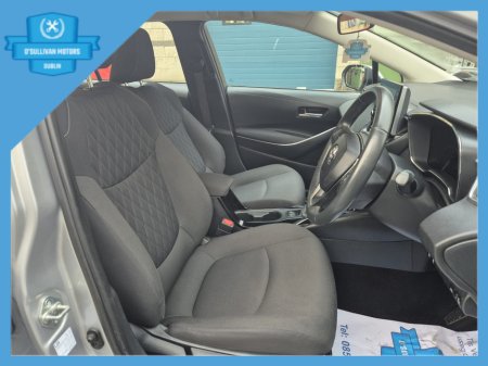 2022 Toyota Corolla LUNA 4DR AUTO HYBRID €20,500 thumbnail