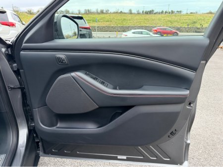 2021 Ford Mustang Mach-E - thumbnail 17