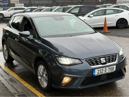 2023 SEAT Ibiza Folding Mirrors...Background Lighting €17,400 thumbnail