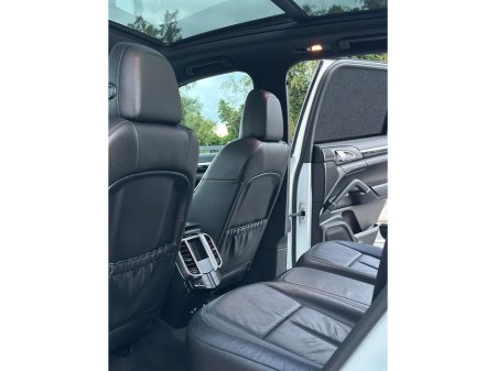 2012 Porsche Cayenne 3.0 V6 5DR 2ST €21,995 thumbnail