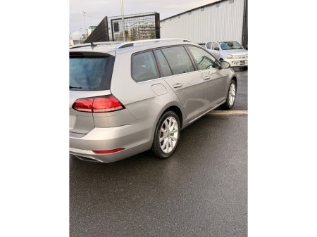 2019 Volkswagen Golf  €17,000 thumbnail